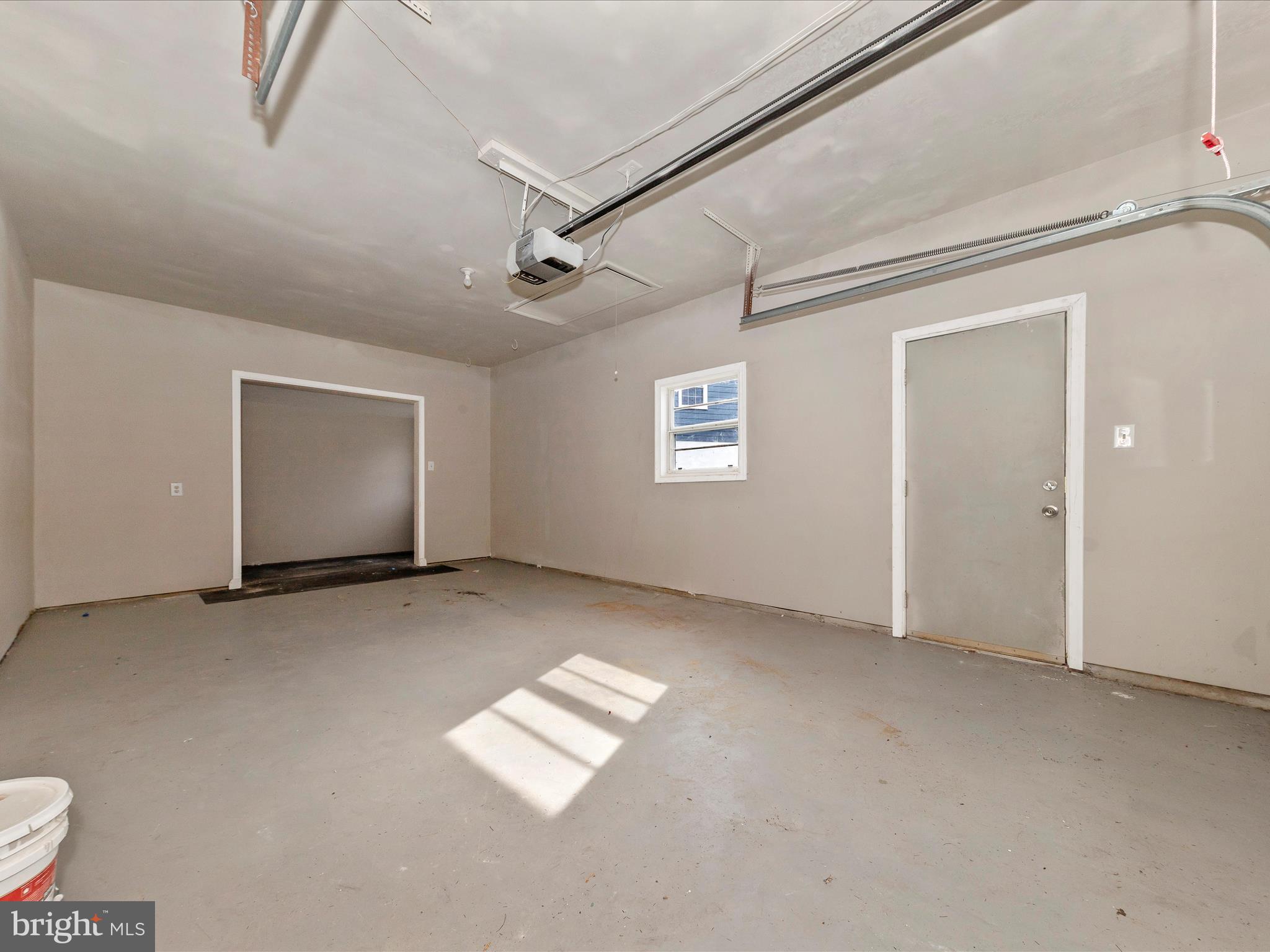 8400 MOUNTAIN LAUREL LANE