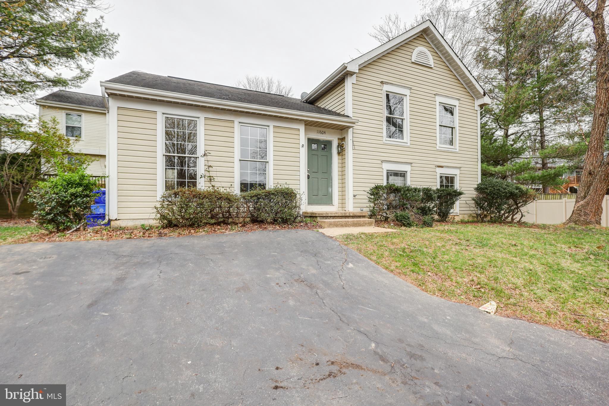 11604 QUEEN NICOLE TERRACE