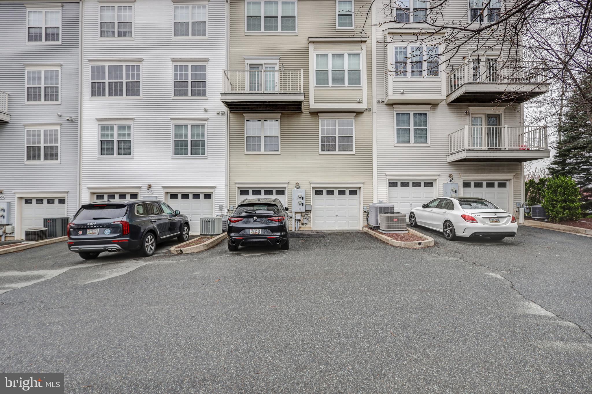 648 ORCHARD RIDGE DRIVE 200