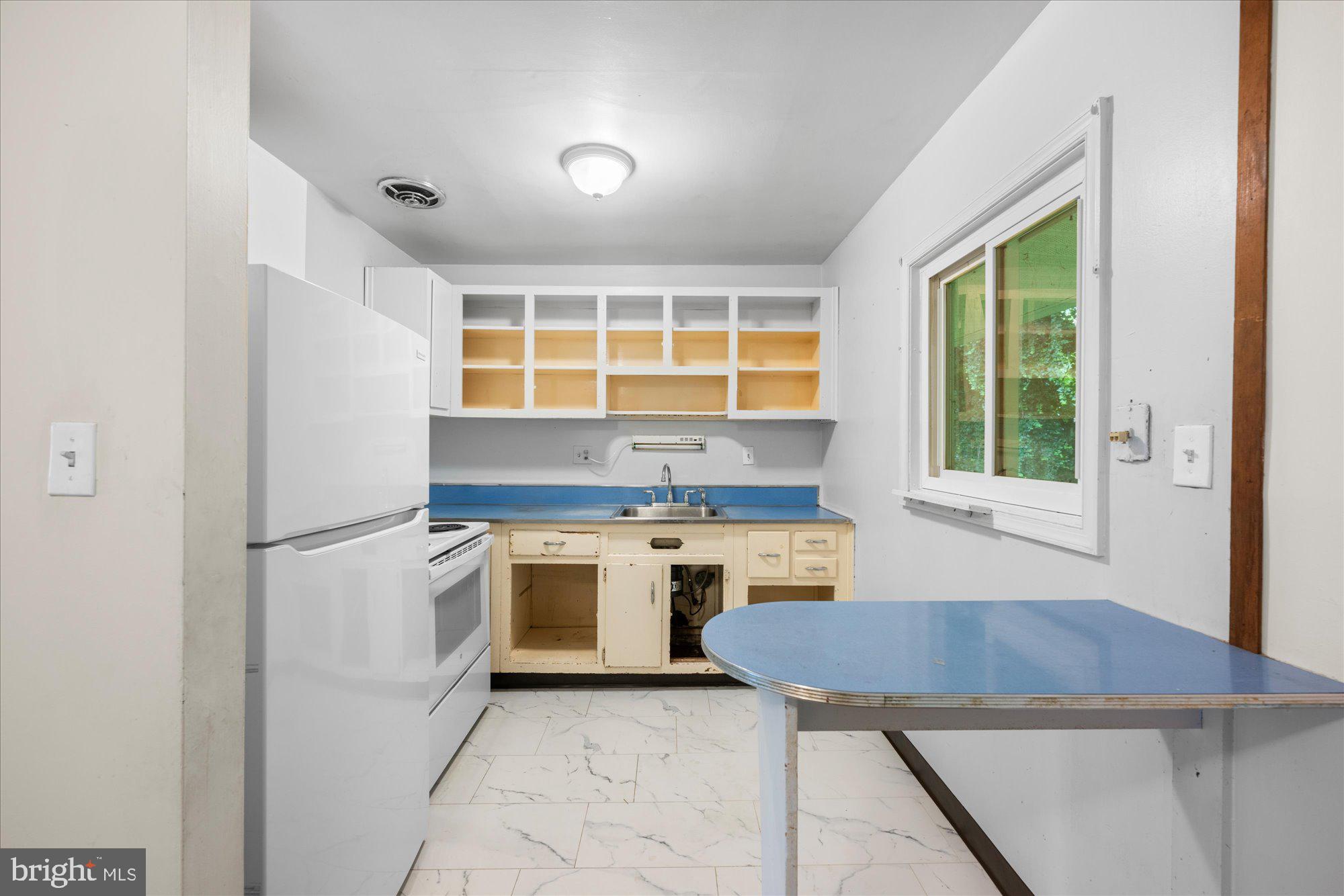 13102 VANDALIA DRIVE