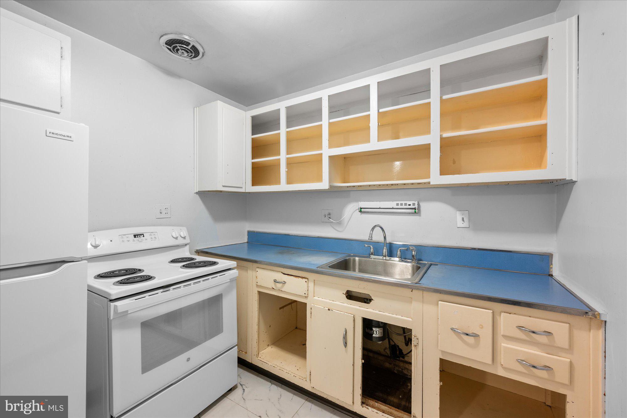13102 VANDALIA DRIVE
