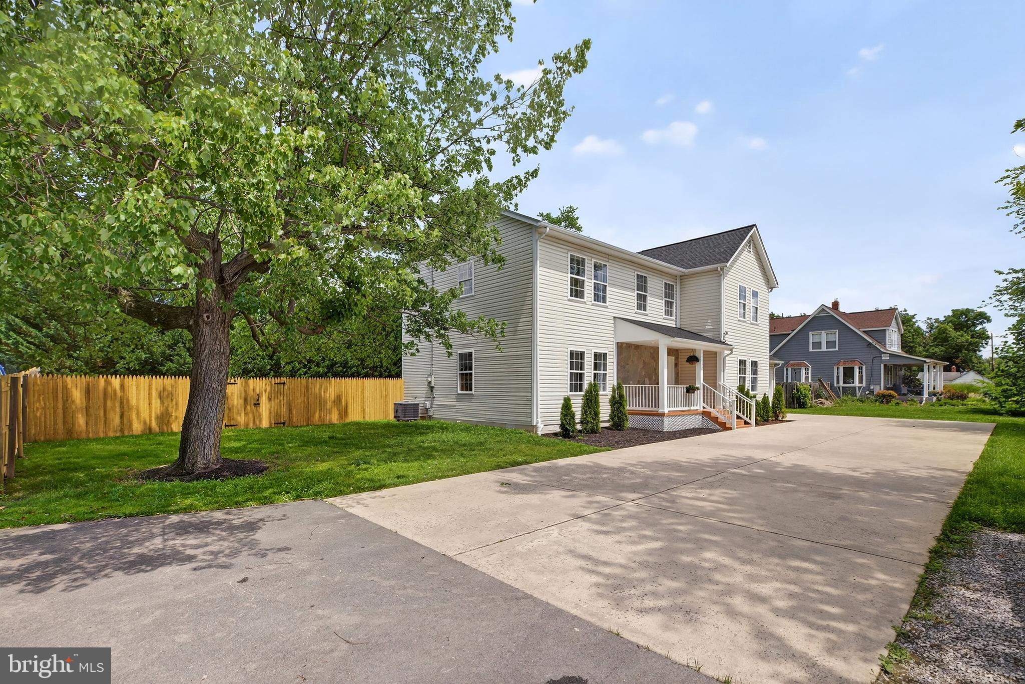7913 MUNCASTER MILL ROAD