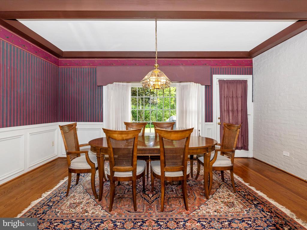 11009 PINEY MEETINGHOUSE ROAD