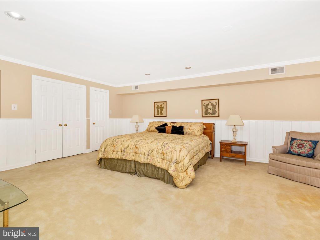11009 PINEY MEETINGHOUSE ROAD
