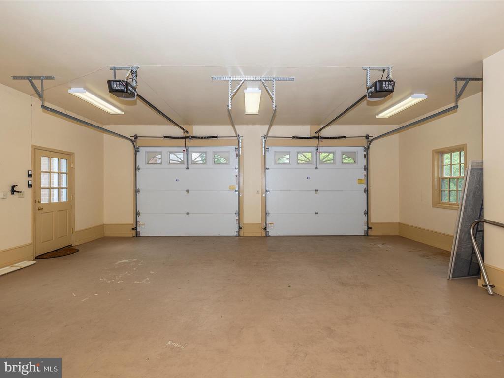 11009 PINEY MEETINGHOUSE ROAD