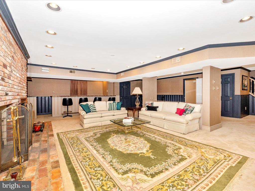 11009 PINEY MEETINGHOUSE ROAD