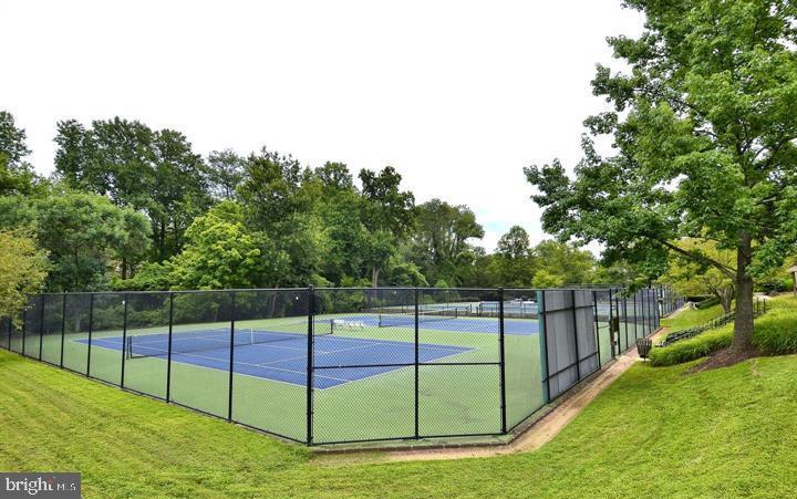 5 LUXBERRY COURT 2