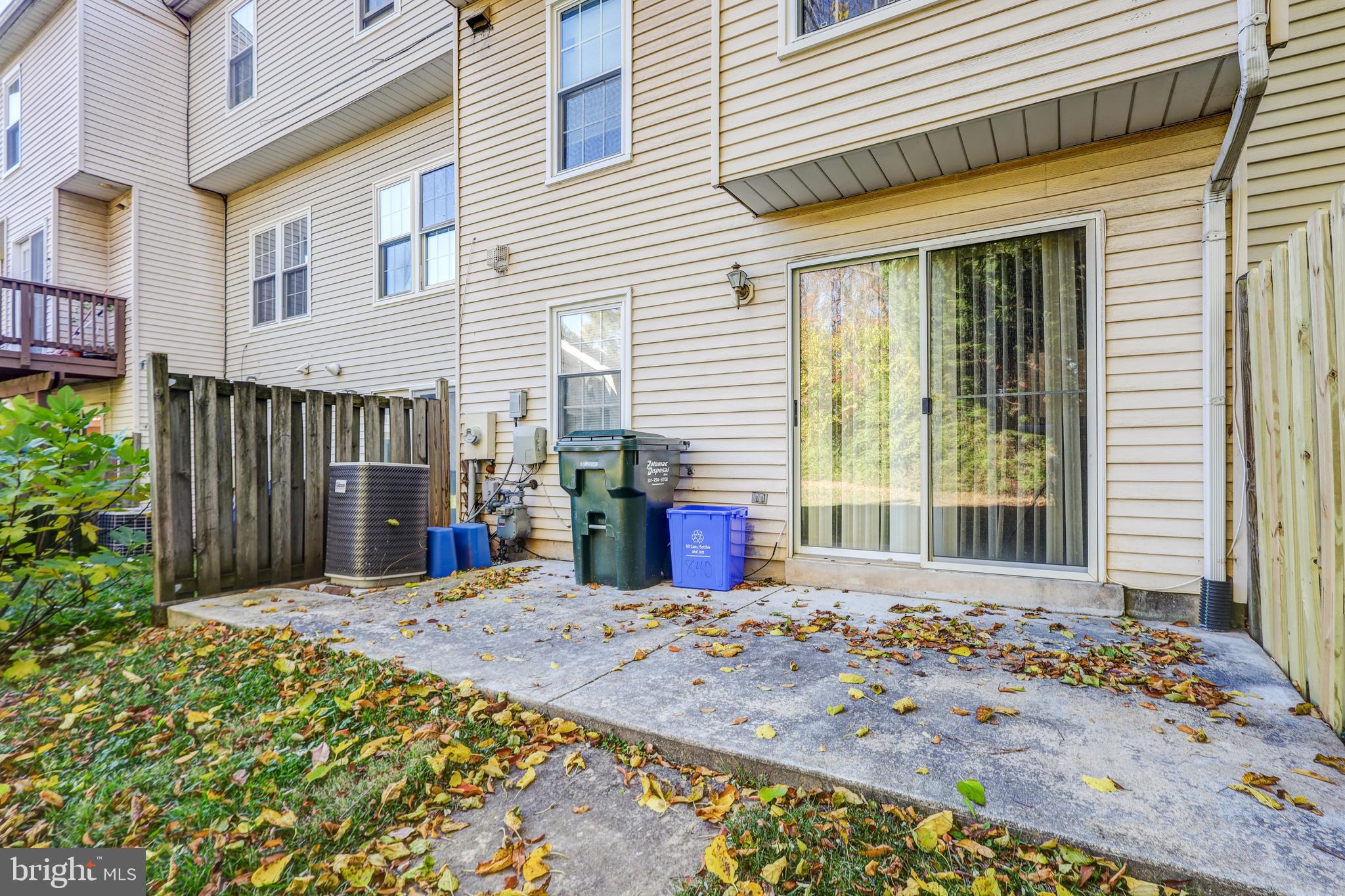 840 IVY LEAGUE LANE 4-22