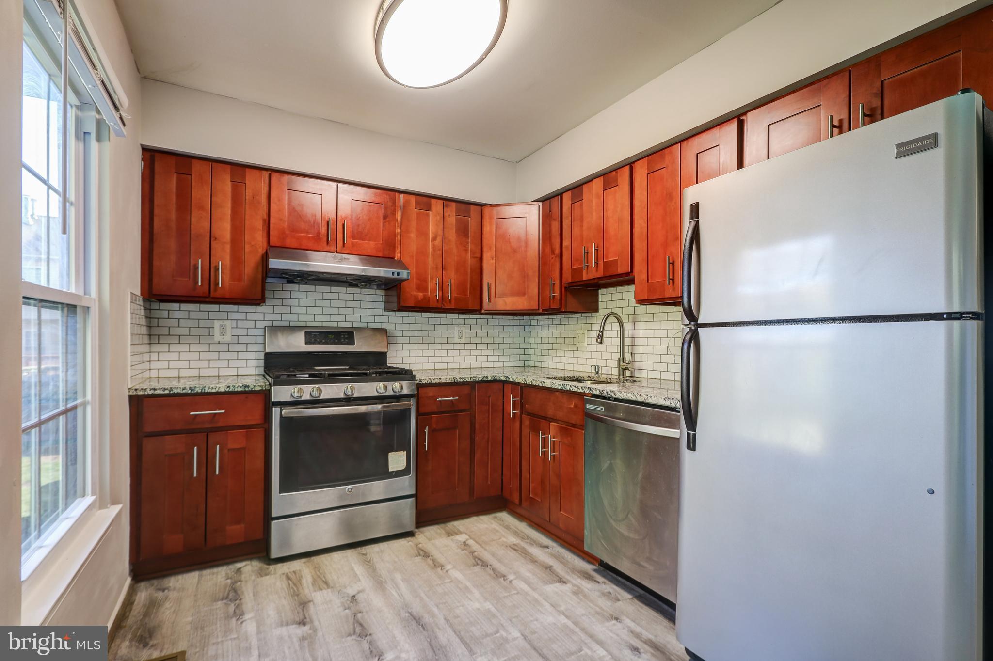 840 IVY LEAGUE LANE 4-22