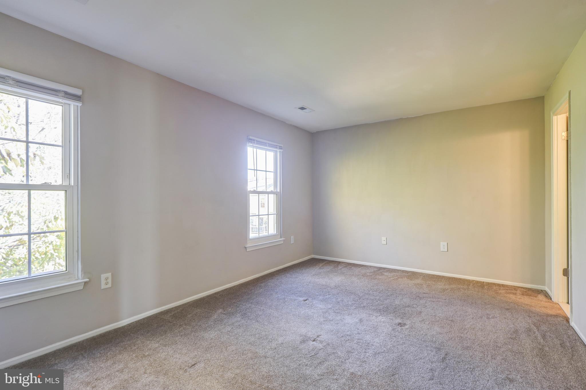 840 IVY LEAGUE LANE 4-22