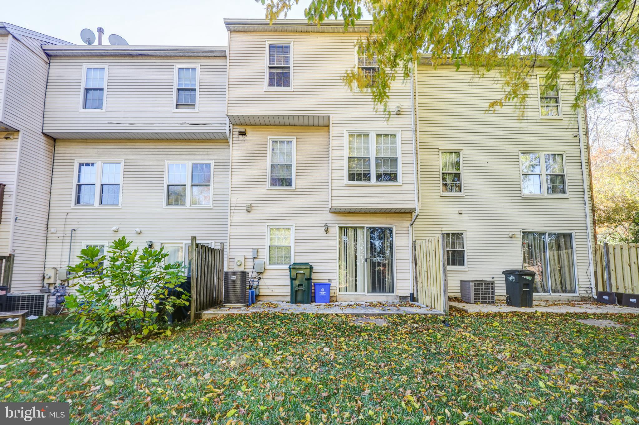 840 IVY LEAGUE LANE 4-22