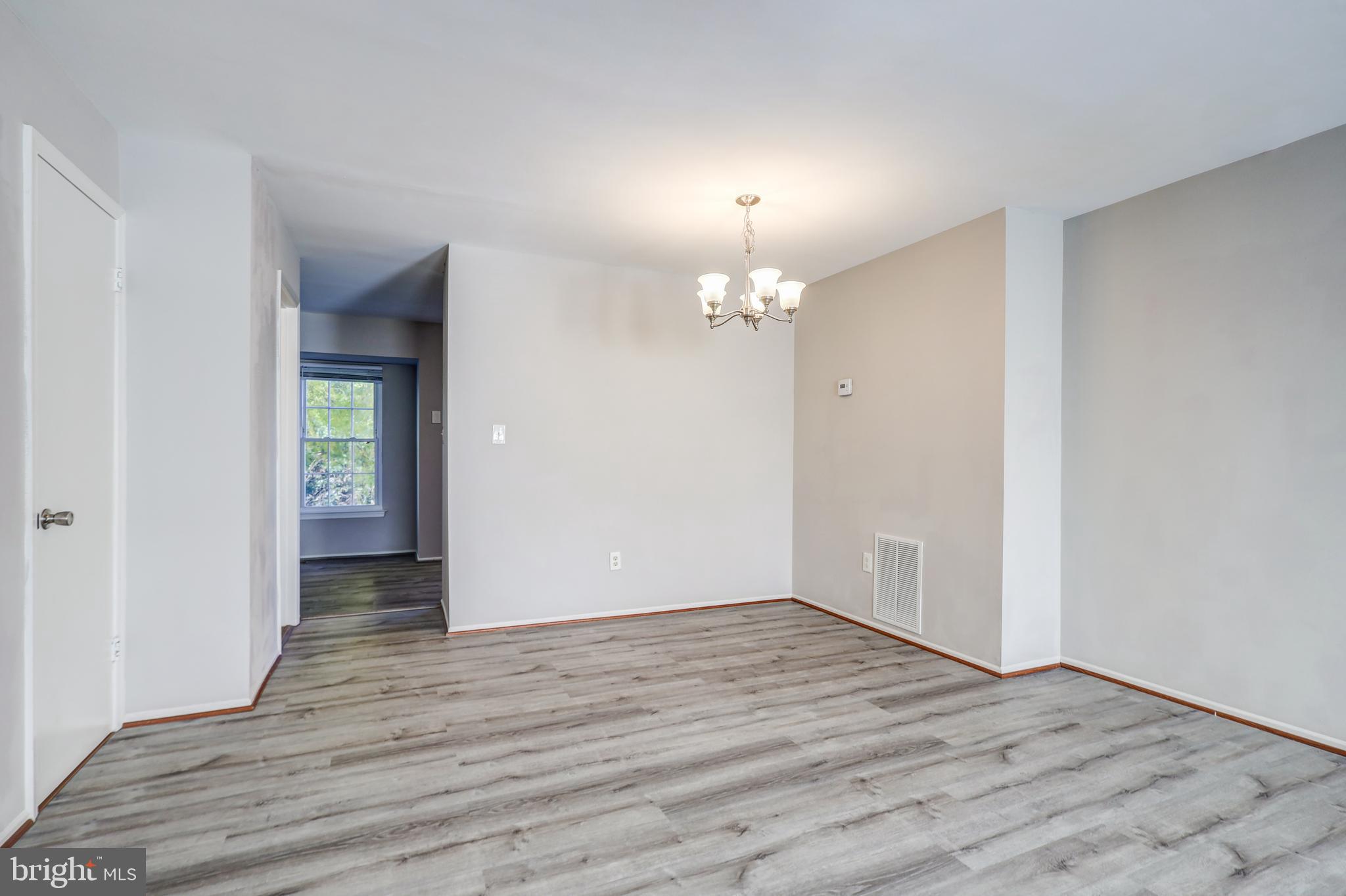 840 IVY LEAGUE LANE 4-22