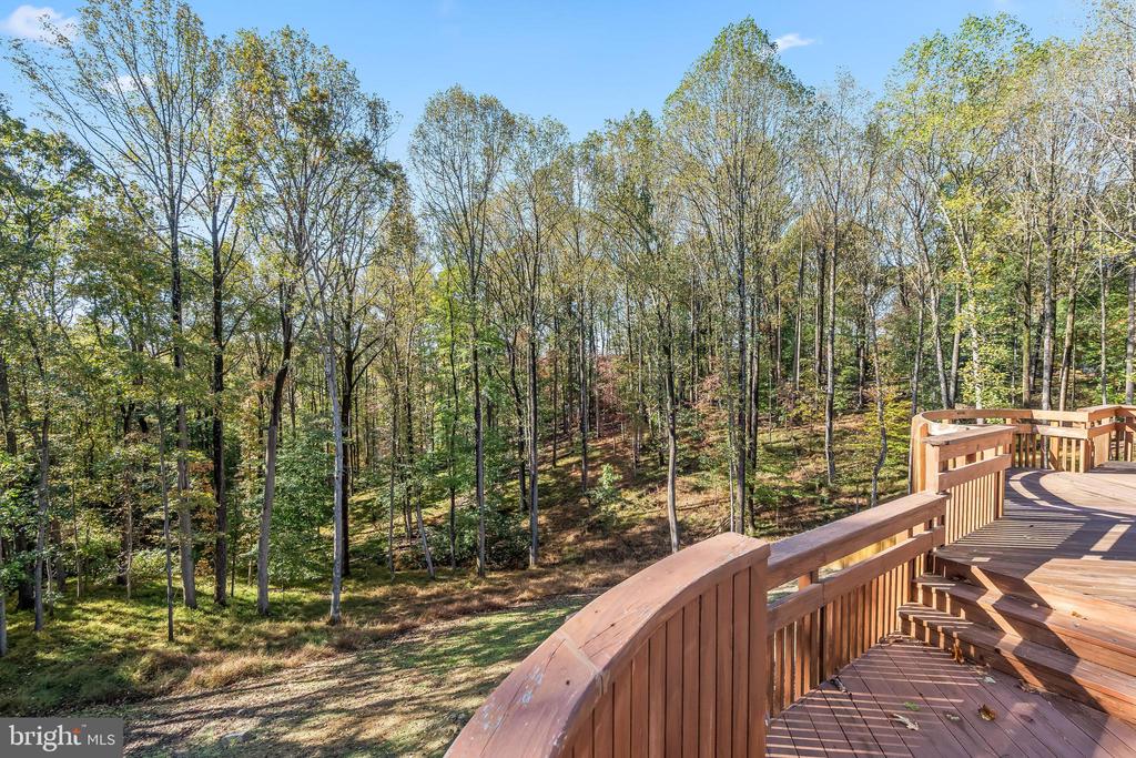9209 VENDOME DRIVE