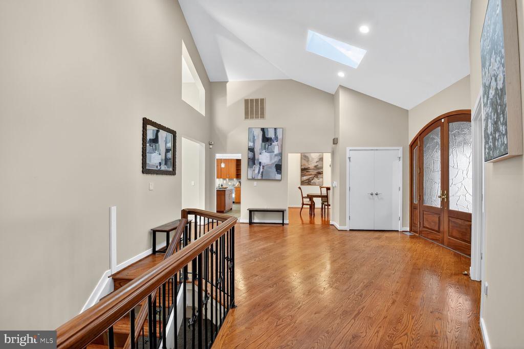 9209 VENDOME DRIVE