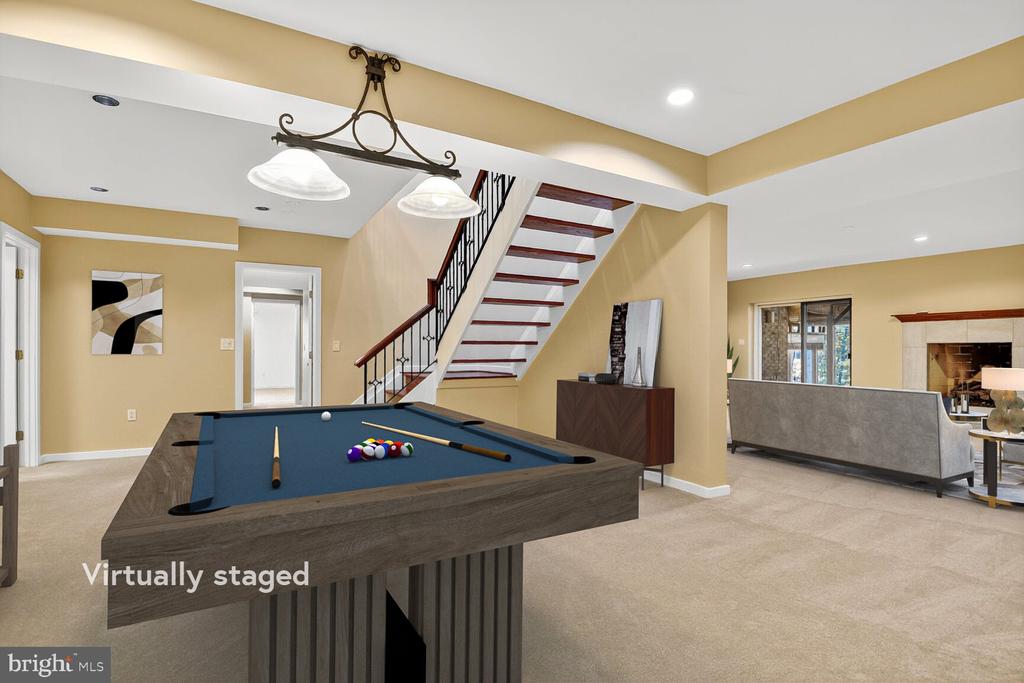 9209 VENDOME DRIVE