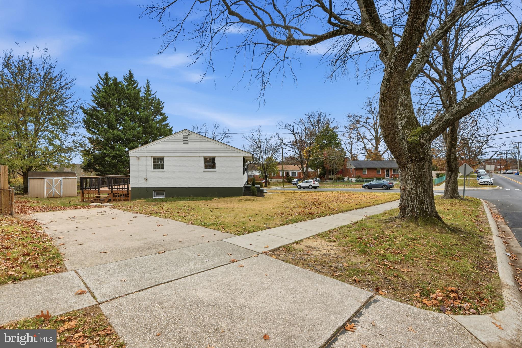 11901 ROCKING HORSE ROAD
