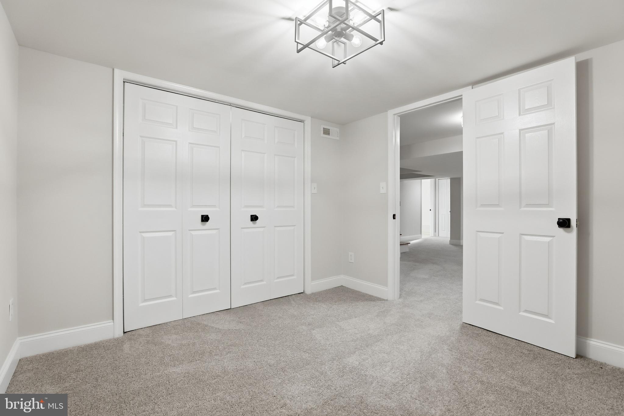 11901 ROCKING HORSE ROAD
