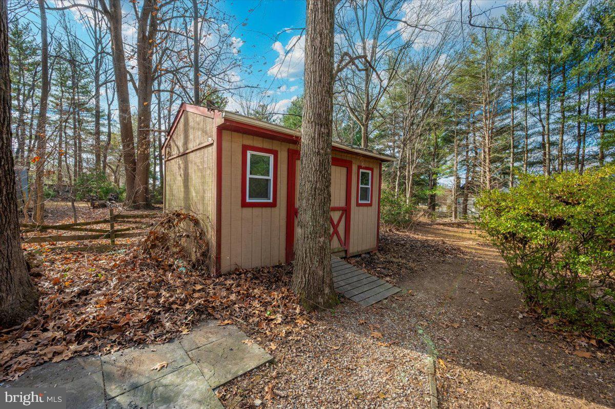 9214 WARFIELD ROAD