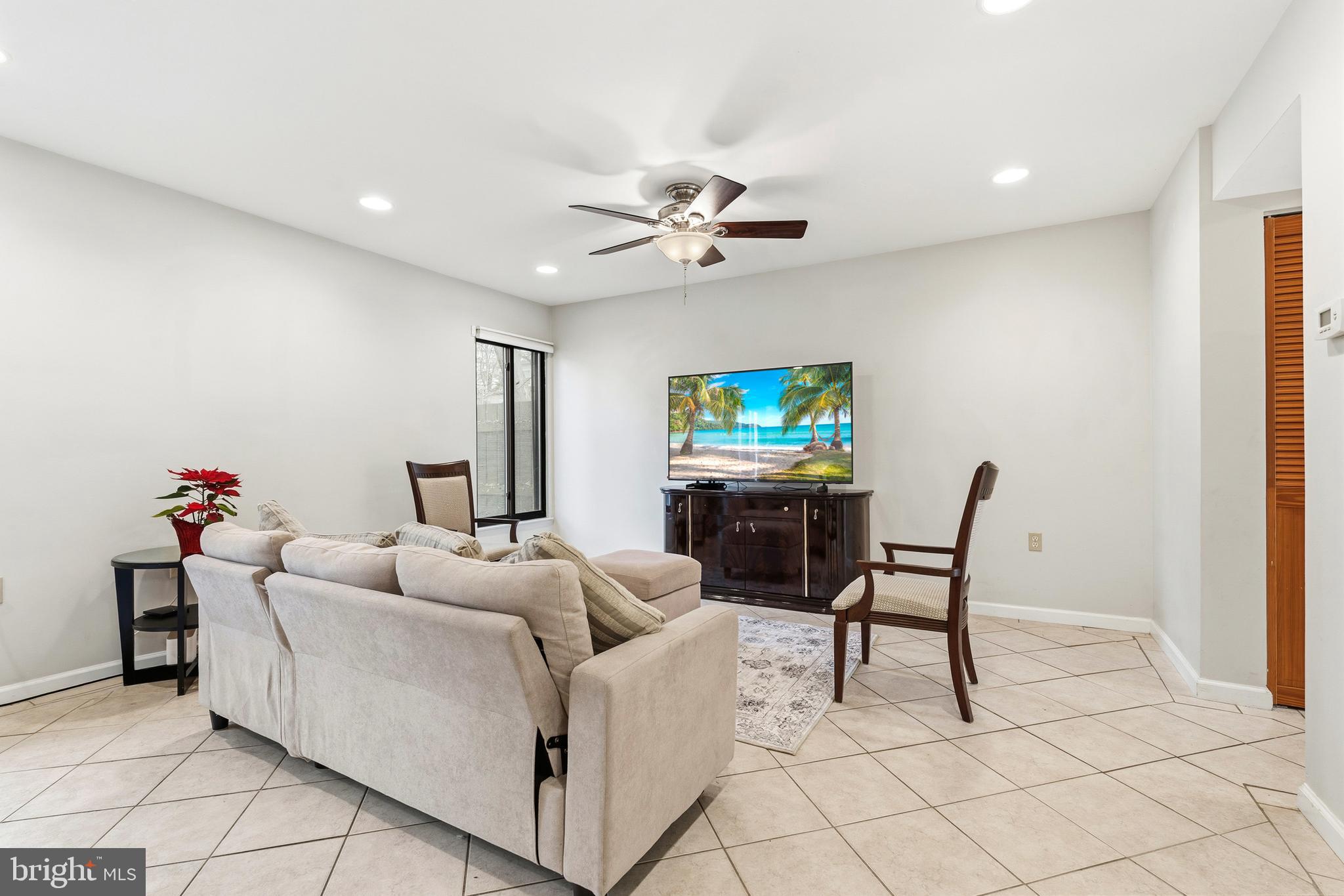 7641 LAYTONIA DRIVE