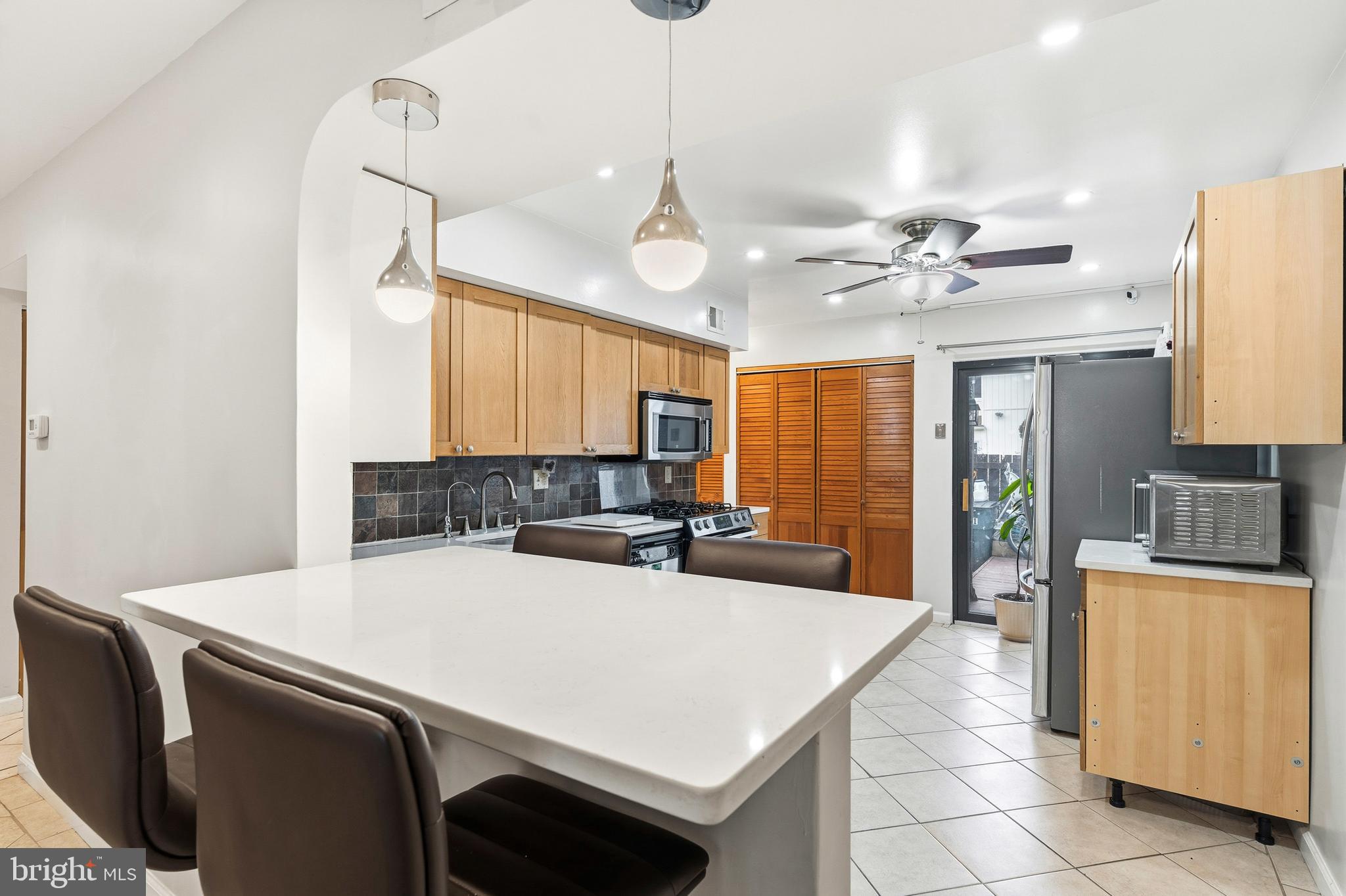 7641 LAYTONIA DRIVE