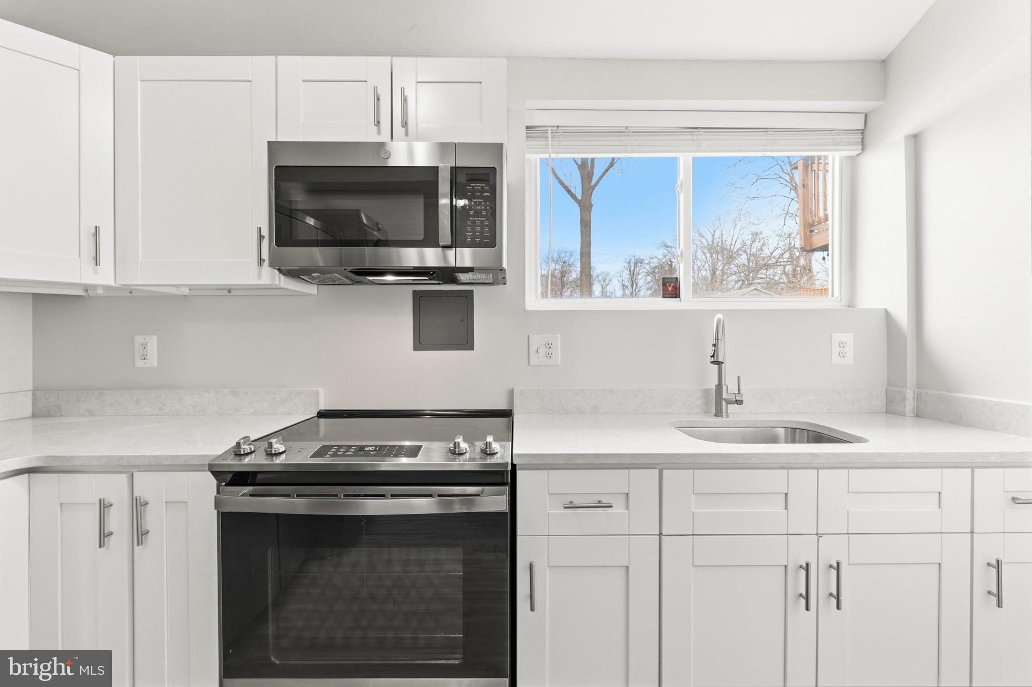 14407 OAKVALE STREET