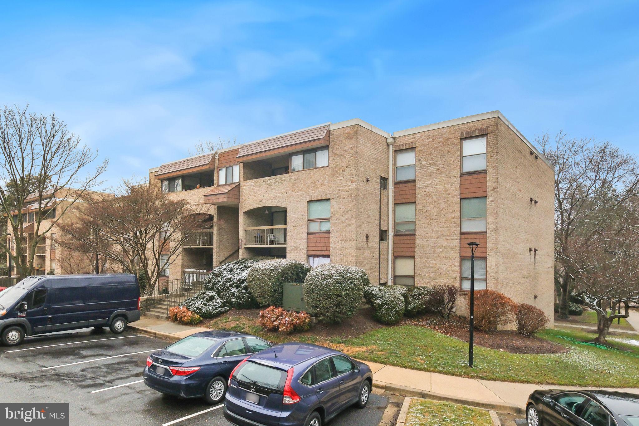 411 CHRISTOPHER AVENUE 33