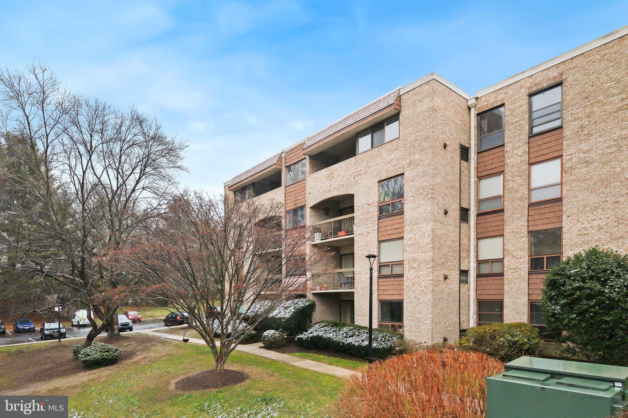 411 CHRISTOPHER AVENUE 33