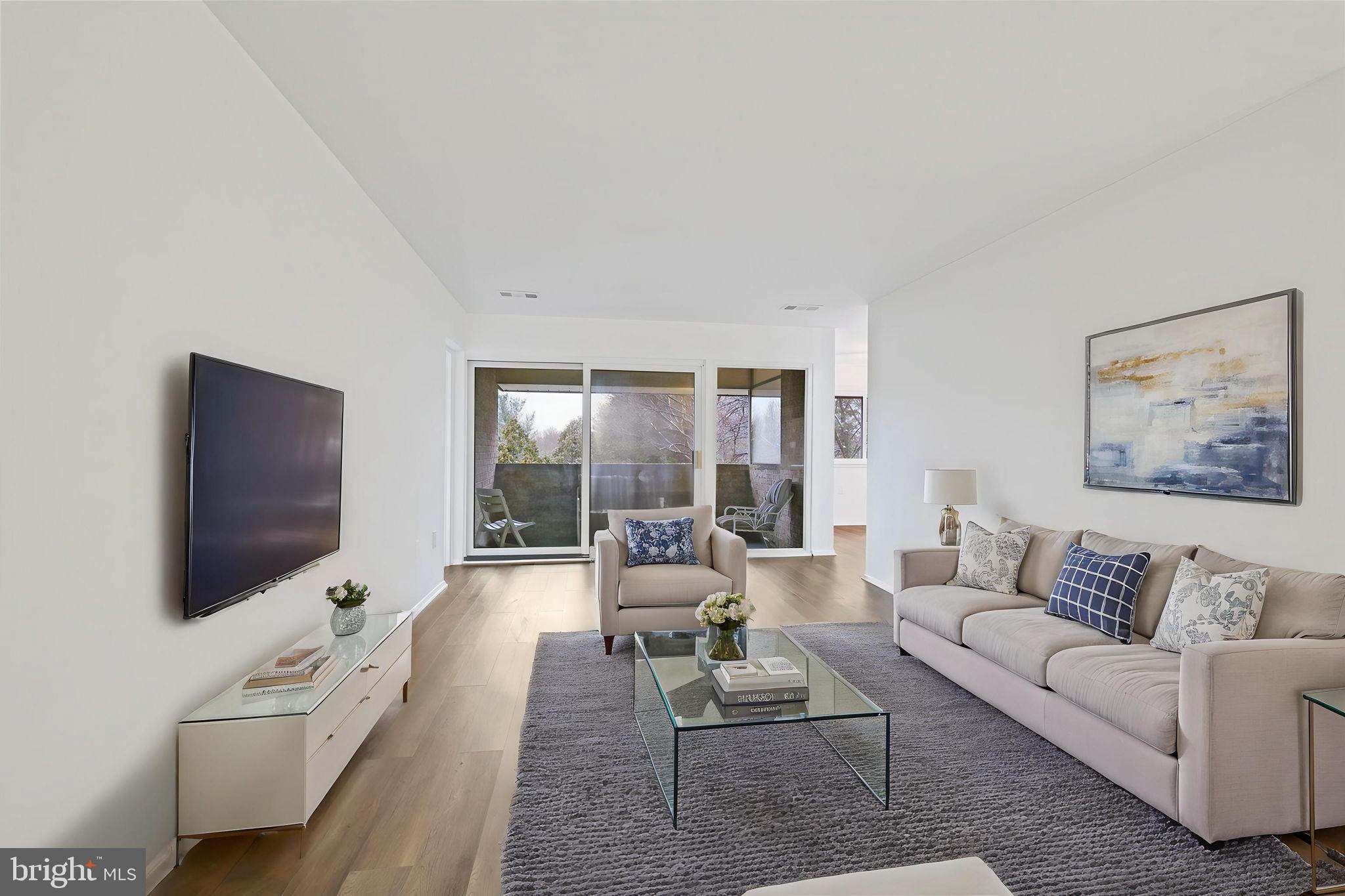411 CHRISTOPHER AVENUE 33