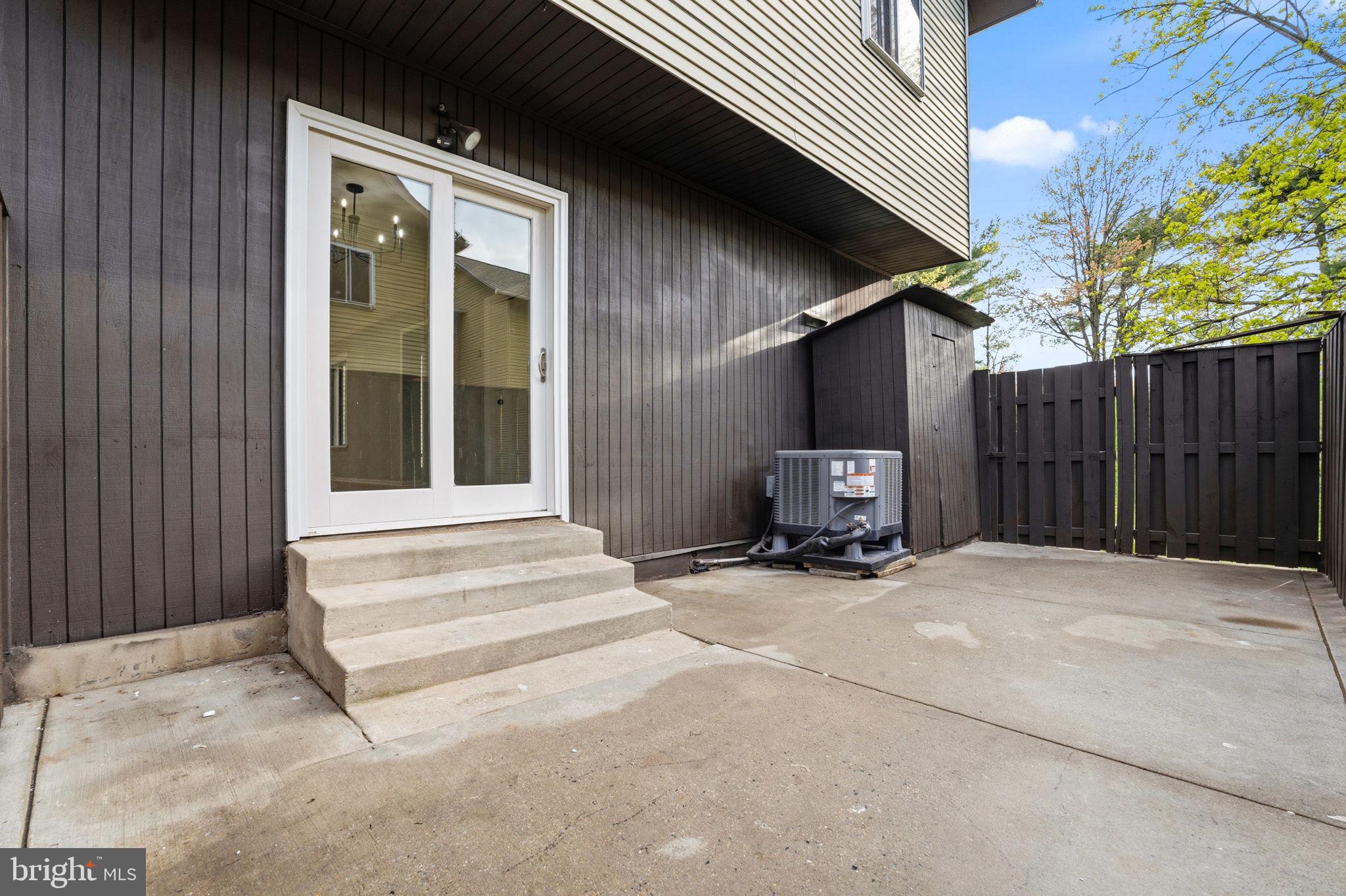 22 BENJI COURT 132