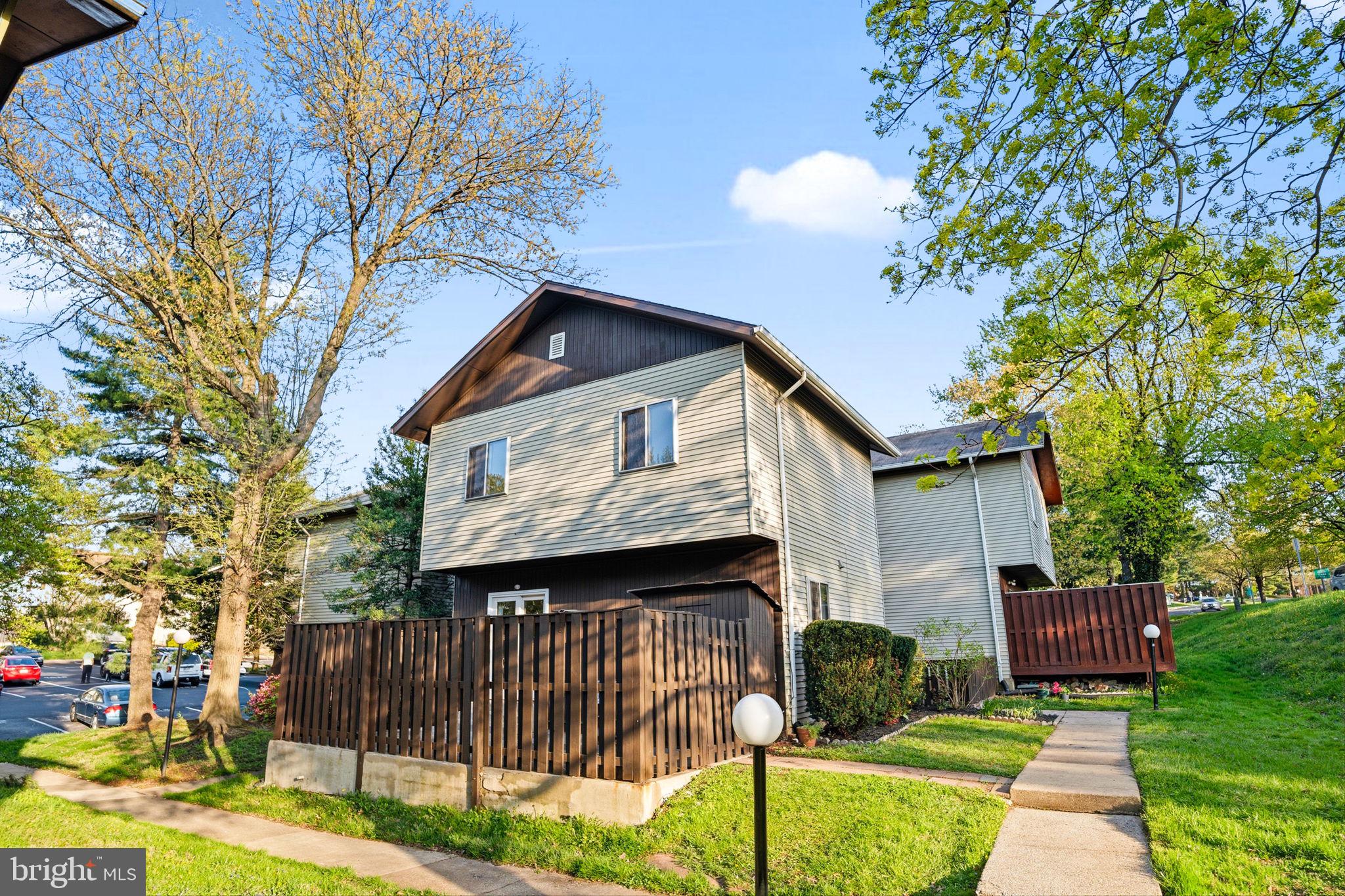 22 BENJI COURT 132