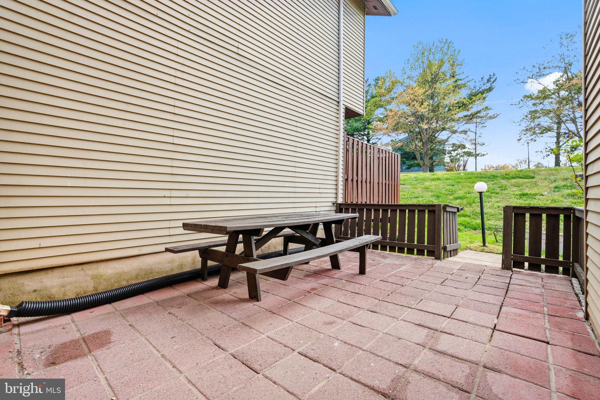 22 BENJI COURT 132