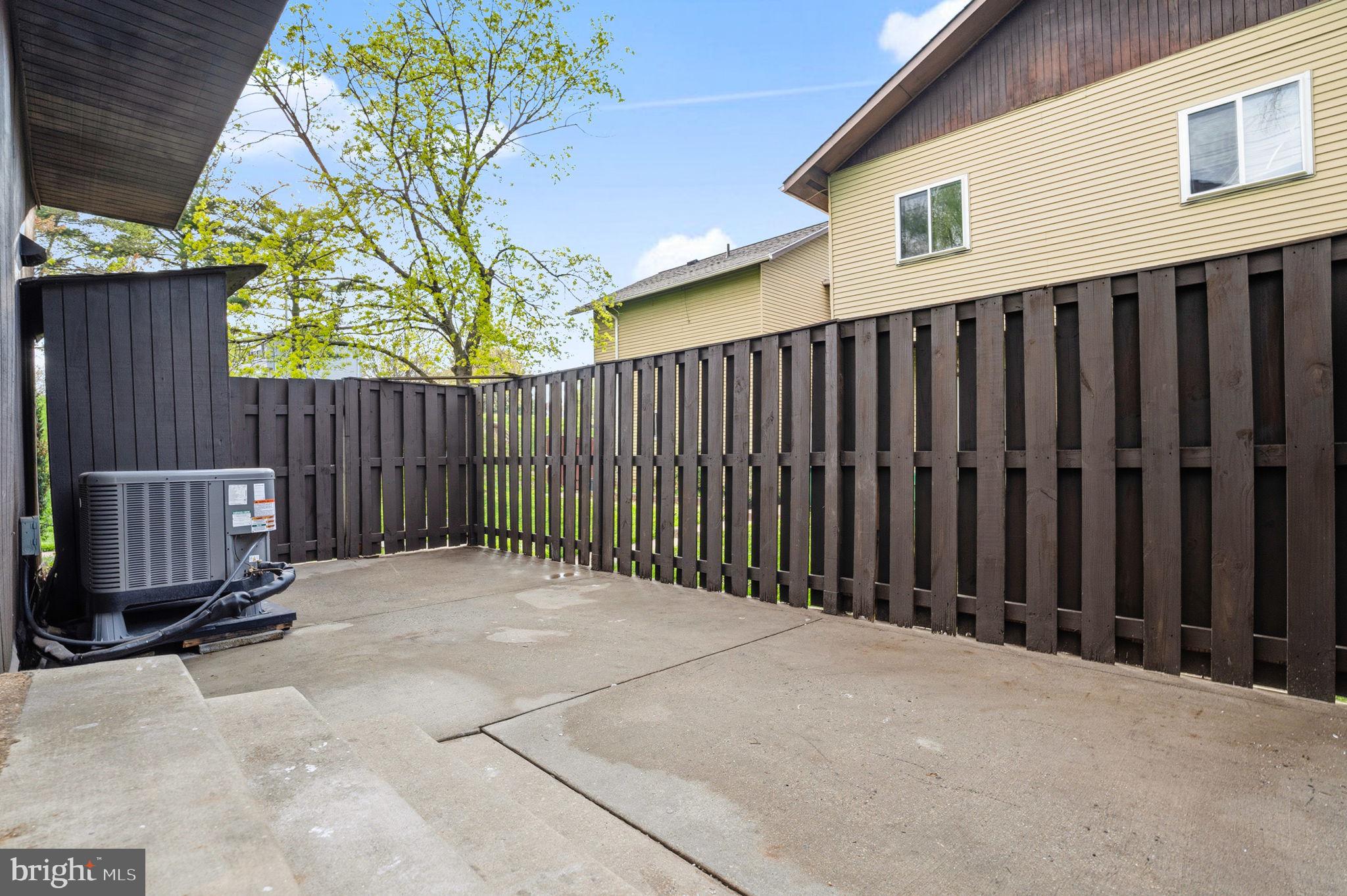 22 BENJI COURT 132