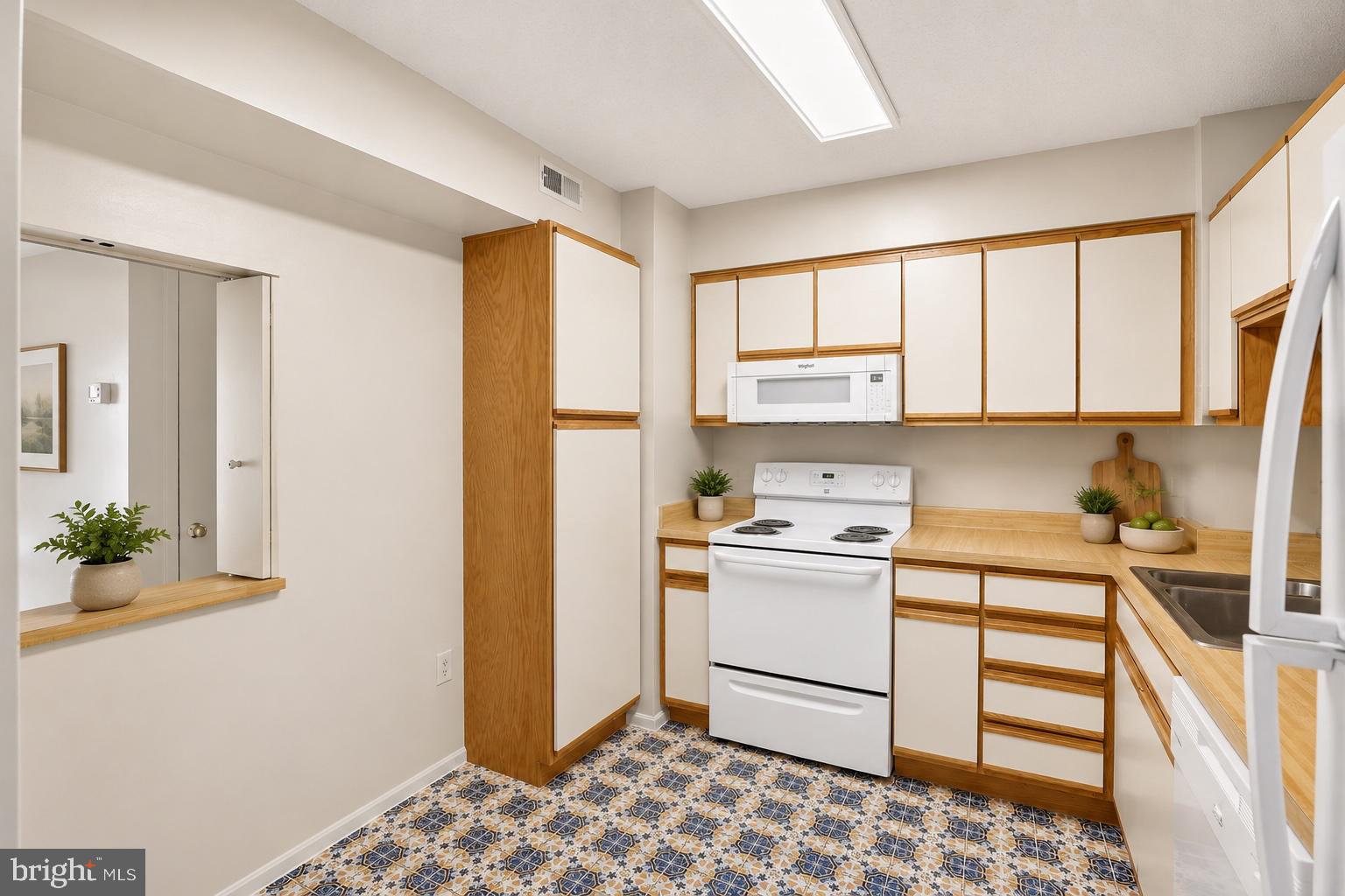 3310 N LEISURE WORLD BOULEVARD 124