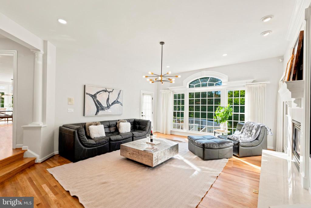 9313 HARRISONS FARM WAY