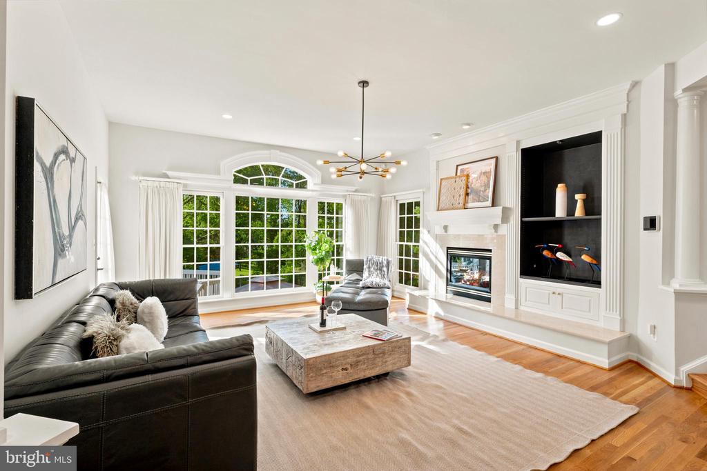 9313 HARRISONS FARM WAY