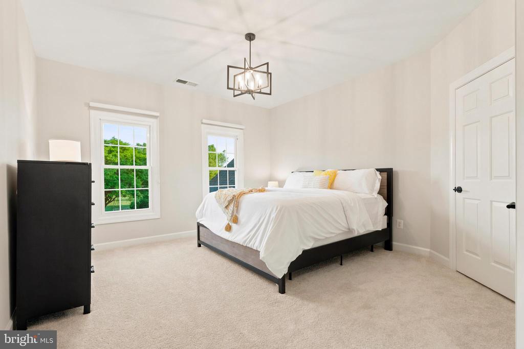 9313 HARRISONS FARM WAY