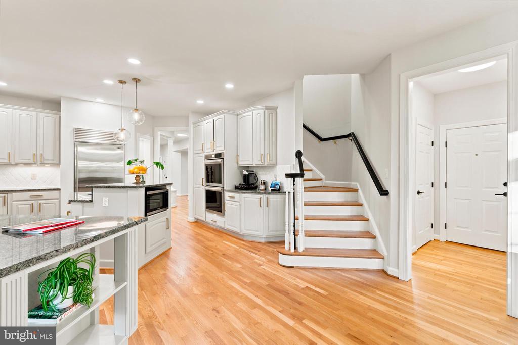 9313 HARRISONS FARM WAY