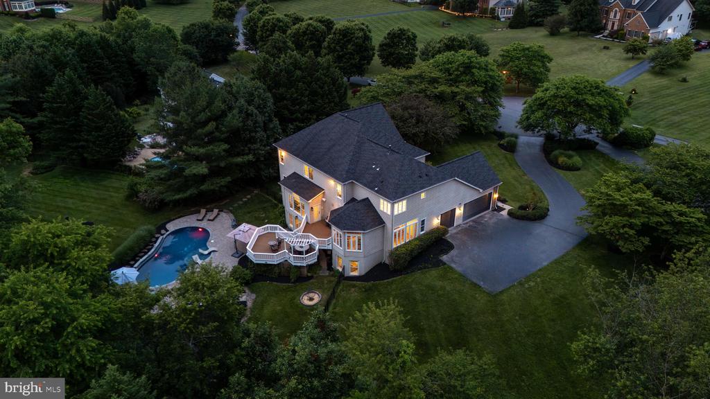 9313 HARRISONS FARM WAY