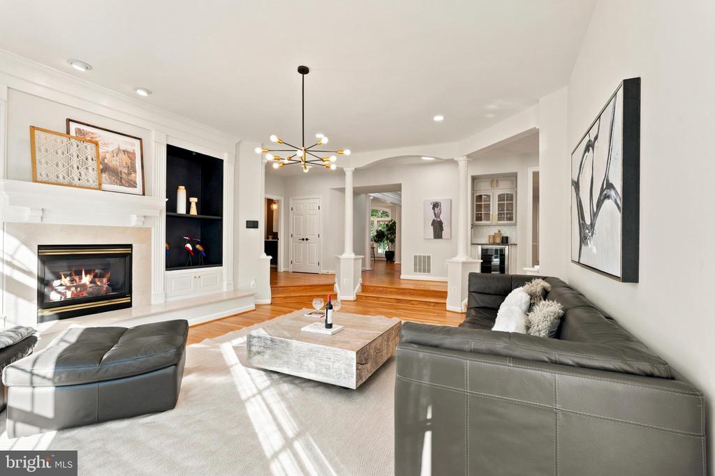 9313 HARRISONS FARM WAY