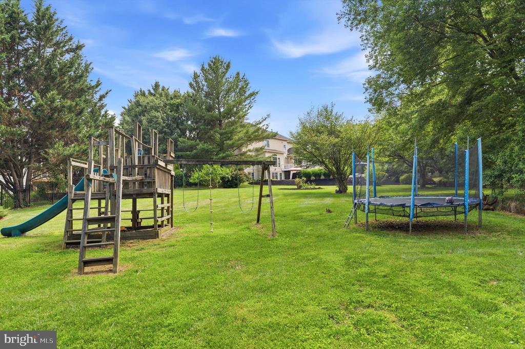 9313 HARRISONS FARM WAY