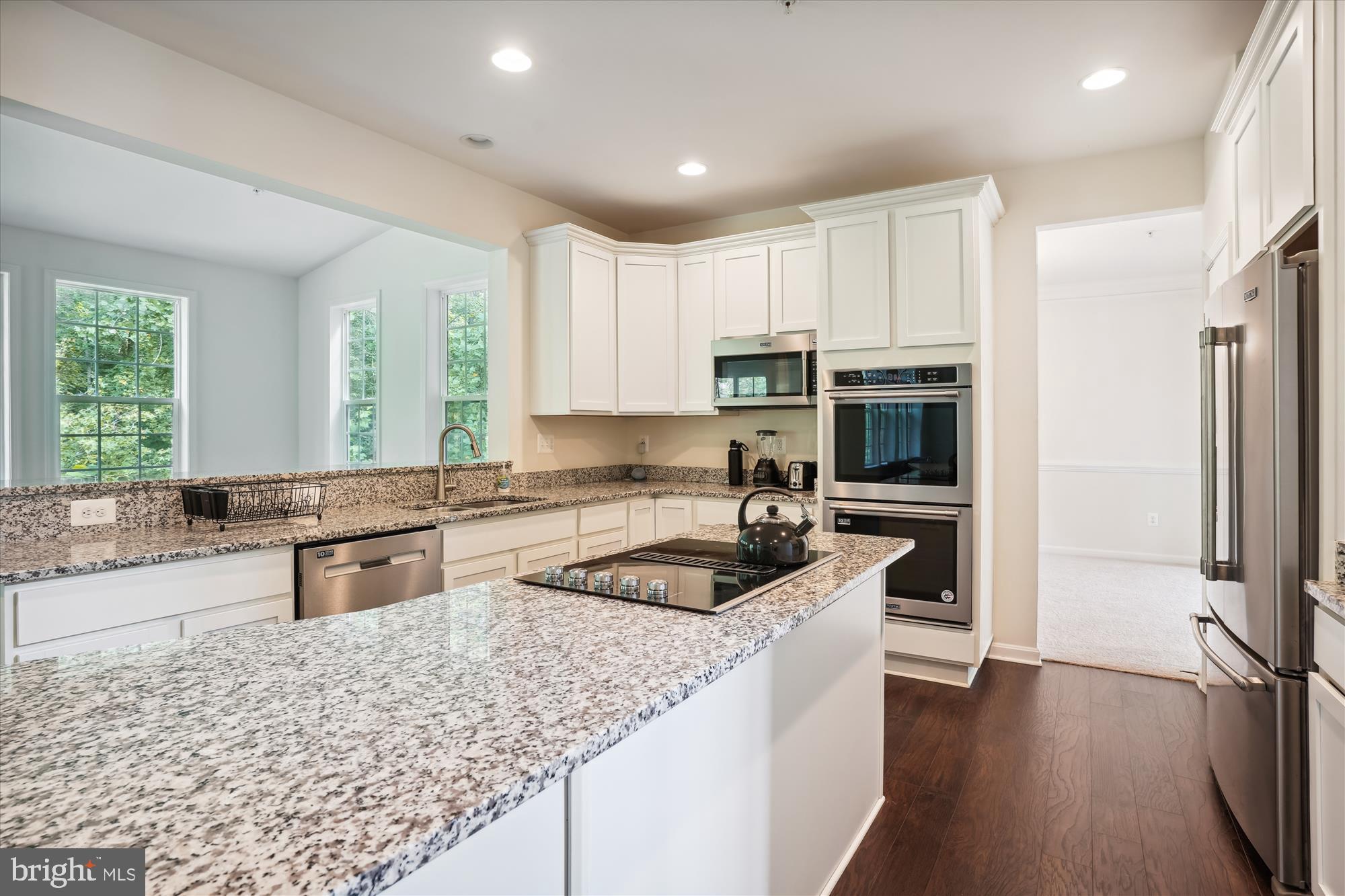 10300 SAMUEL GORDON PLACE