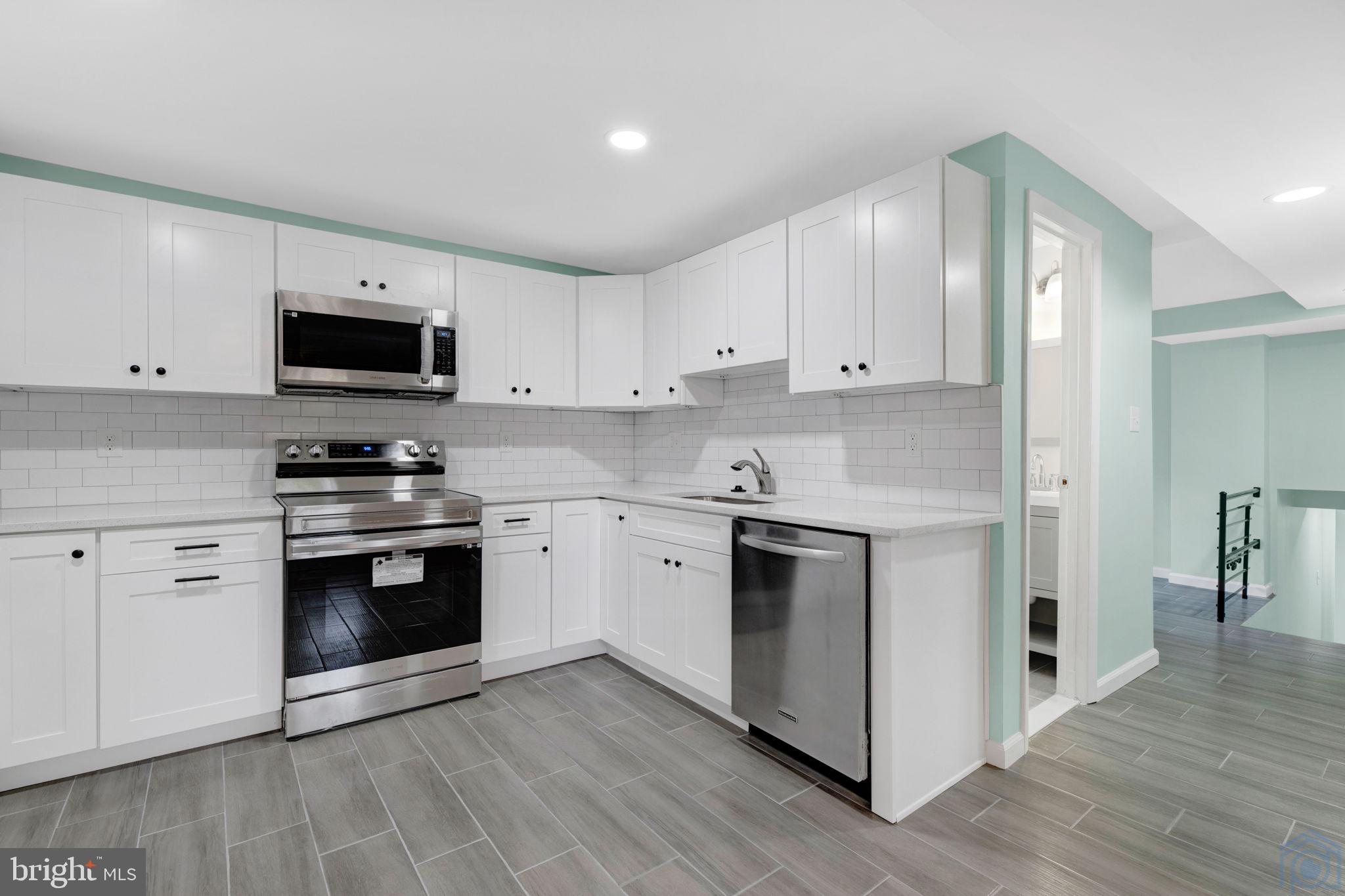 5604 DEVON COURT