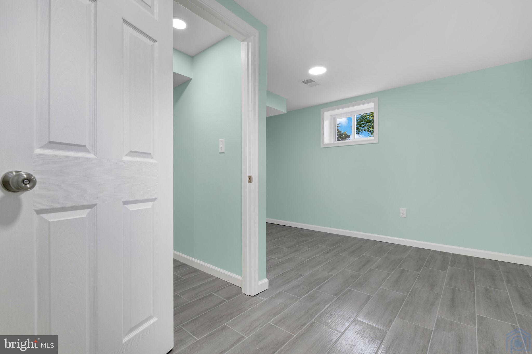 5604 DEVON COURT
