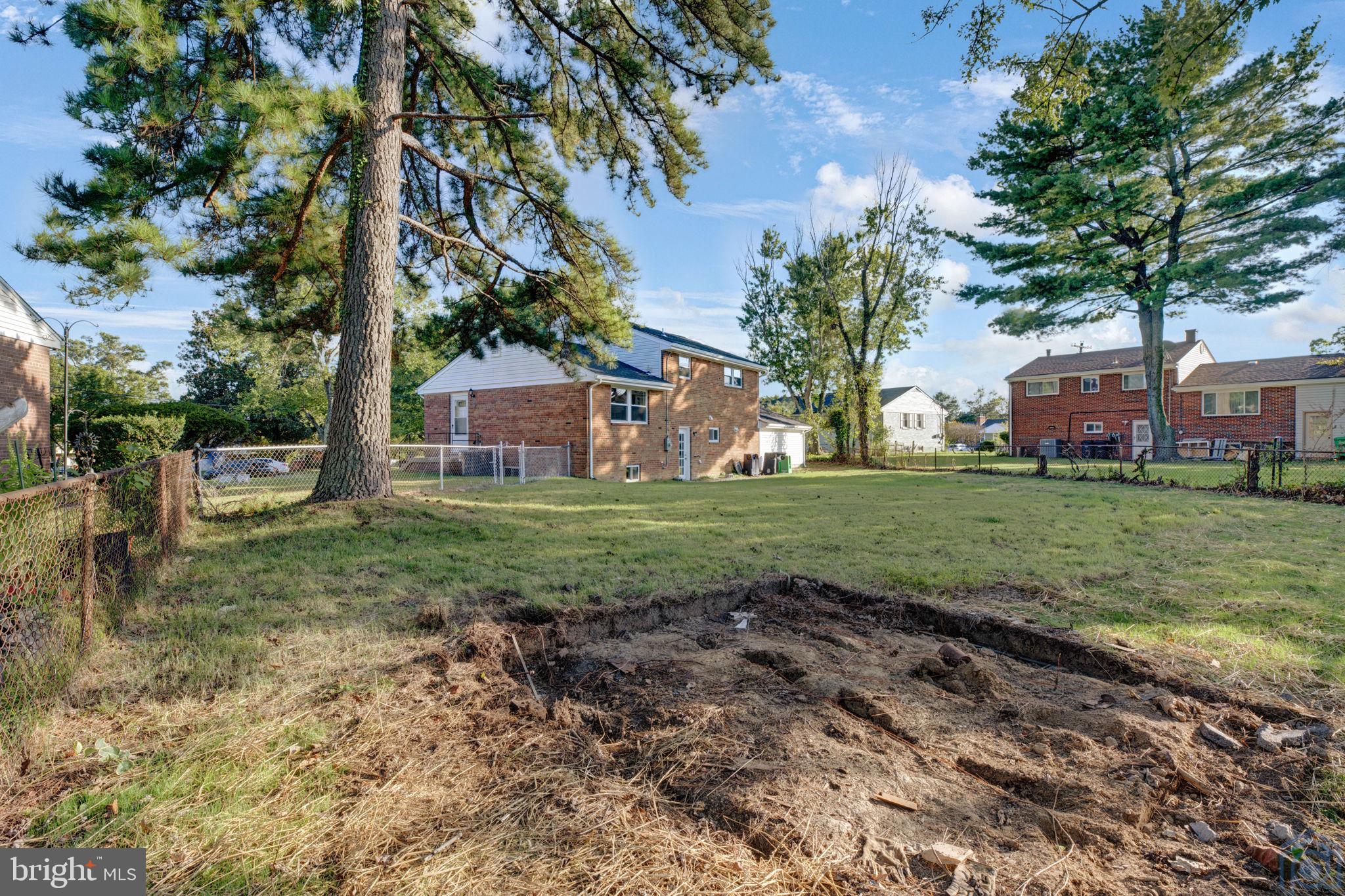 5604 DEVON COURT