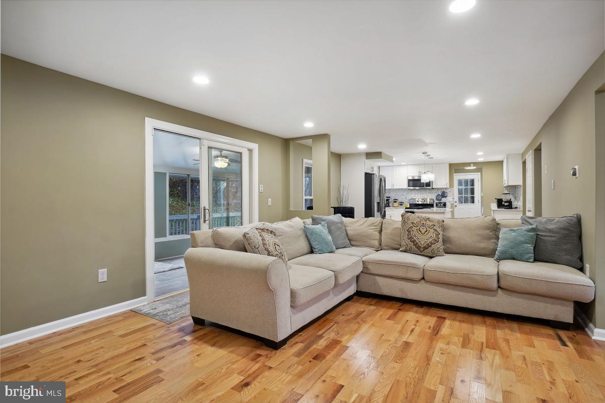 3405 WOODRIDGE COURT