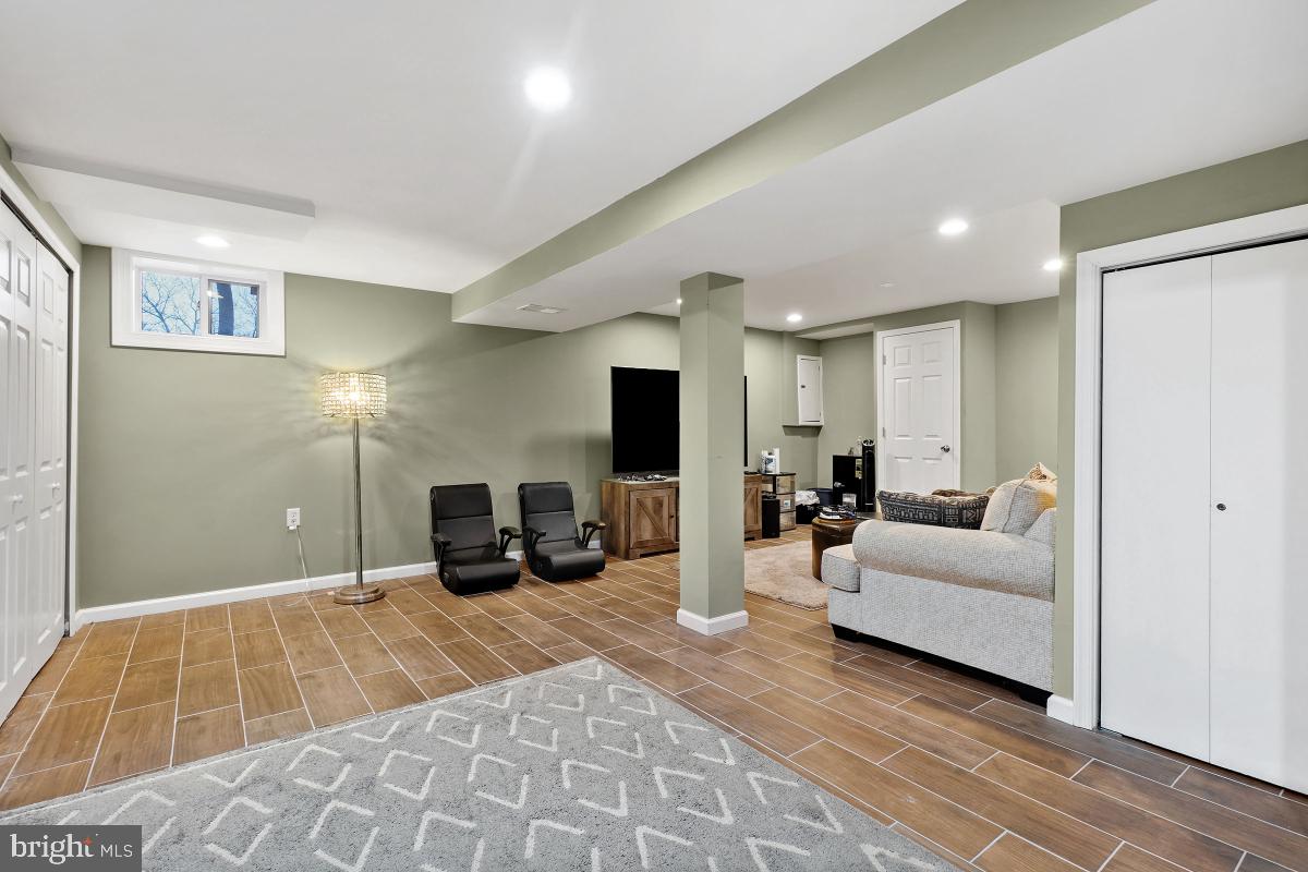 3405 WOODRIDGE COURT