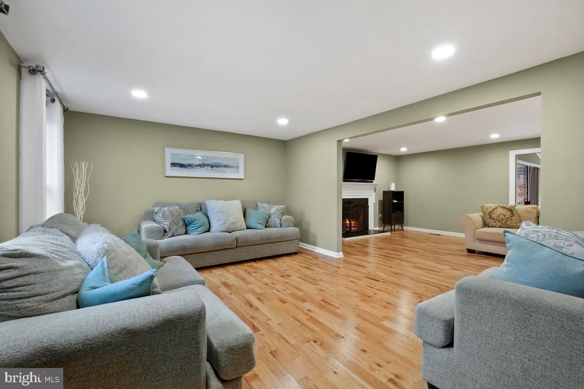 3405 WOODRIDGE COURT