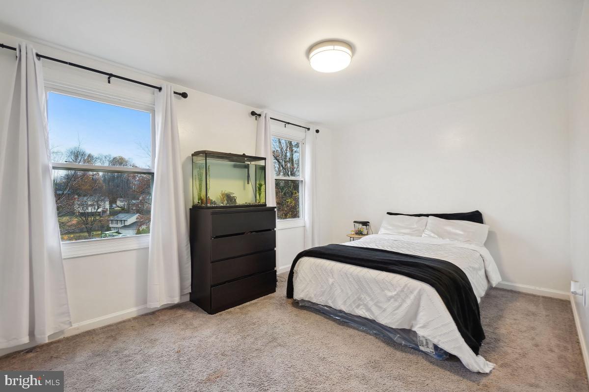 3405 WOODRIDGE COURT