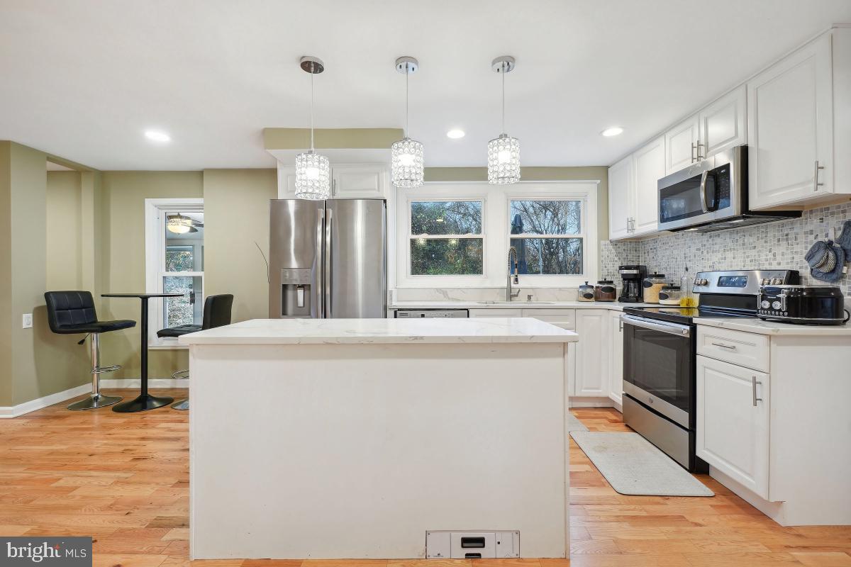 3405 WOODRIDGE COURT
