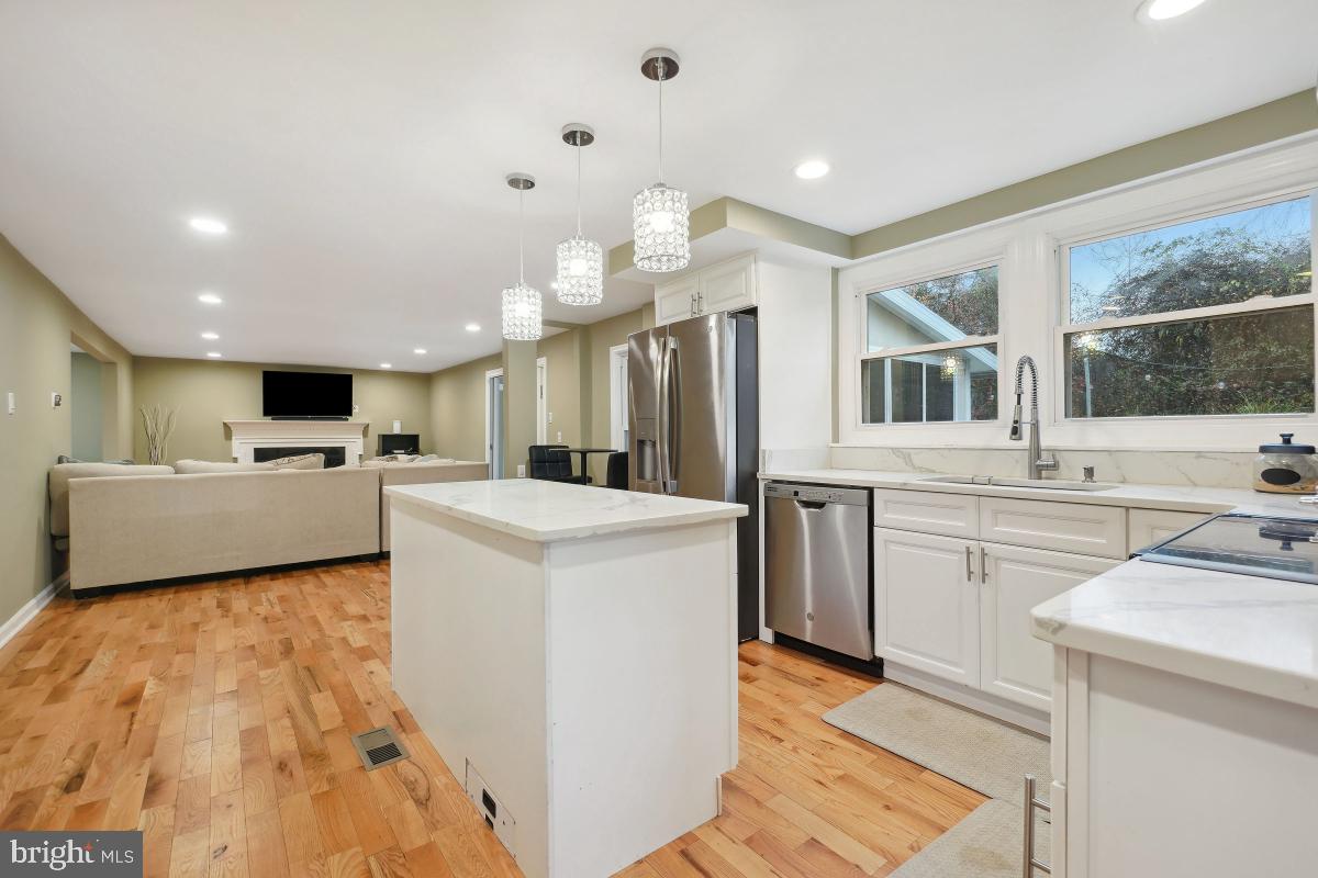 3405 WOODRIDGE COURT